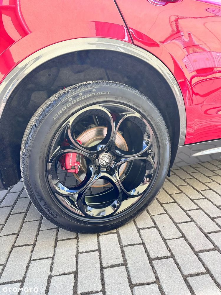 Alfa Romeo Stelvio 2.0 Turbo Veloce TI Q4 - 4