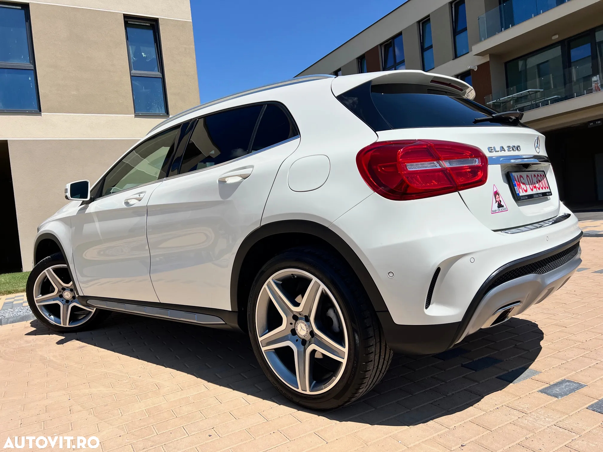 Mercedes-Benz GLA 200 7G-DCT AMG Line - 4