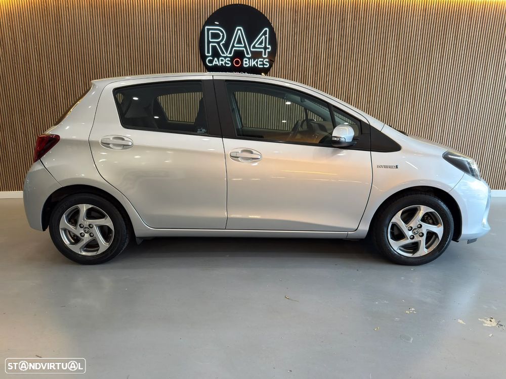 Toyota Yaris 1.5 HSD Active - 3