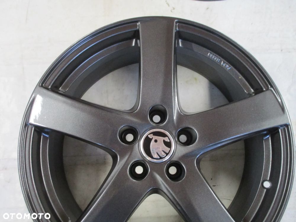 FELGI ALUMINIOWE 18 SKODA OCTAVIA II III OCTAVIA SCOUT II III SUPERB II III YETI KODIAQ KAROQ ET39 - 13