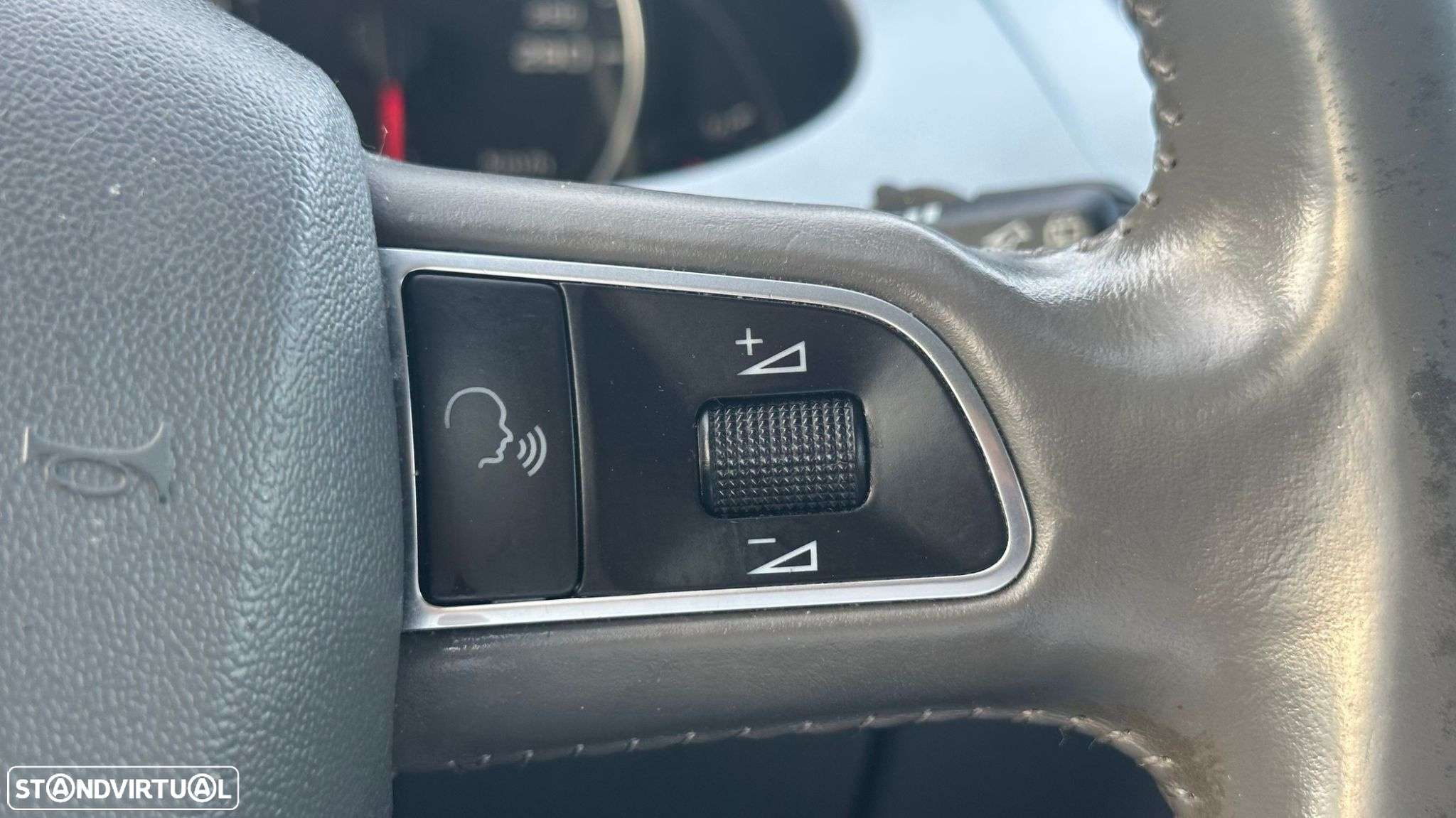 Audi A4 Avant 2.0 TDI Advance - 22