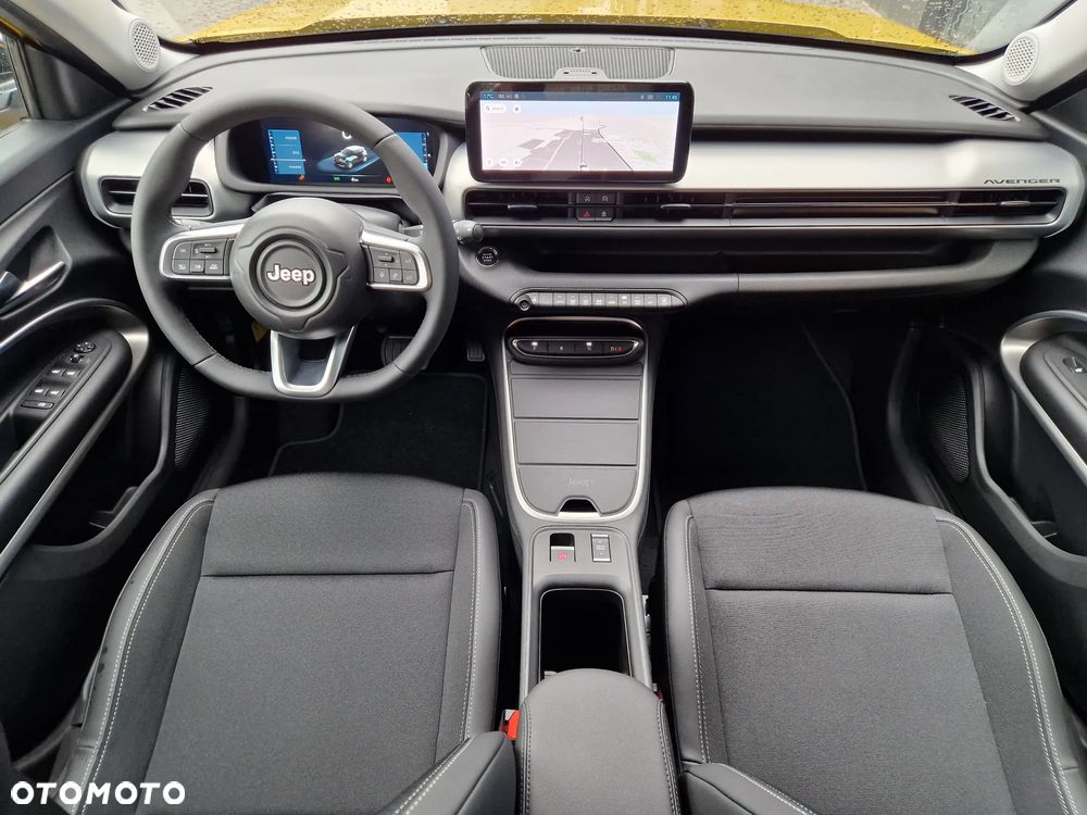 Jeep Avenger 54kWh Summit - 19