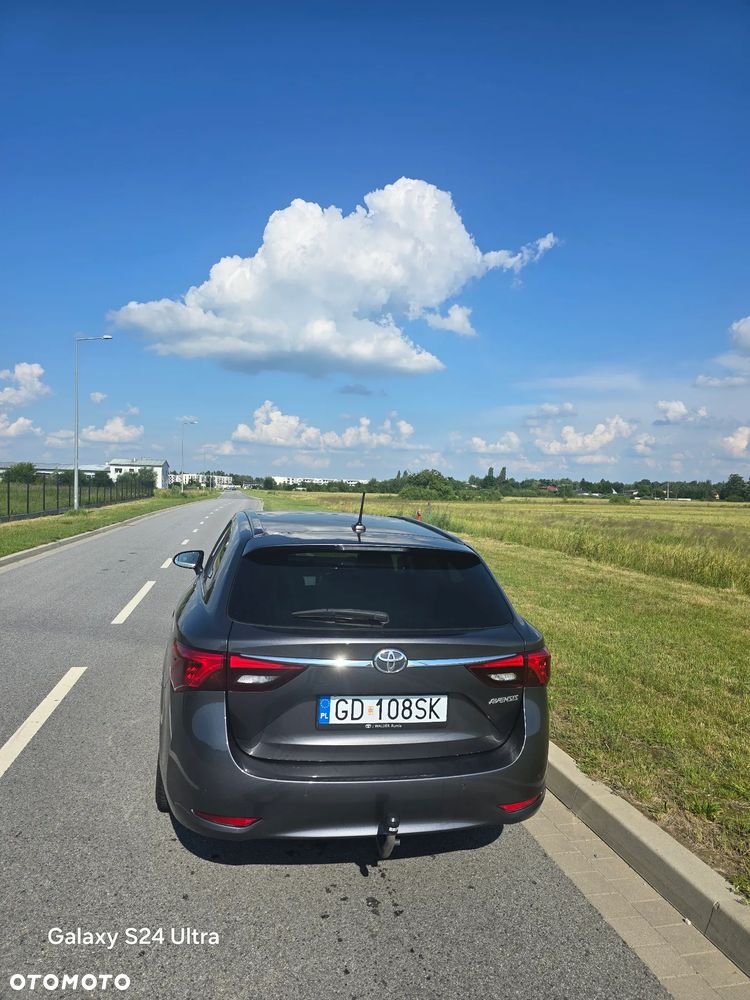 Toyota Avensis 2.0 Prestige MS - 3