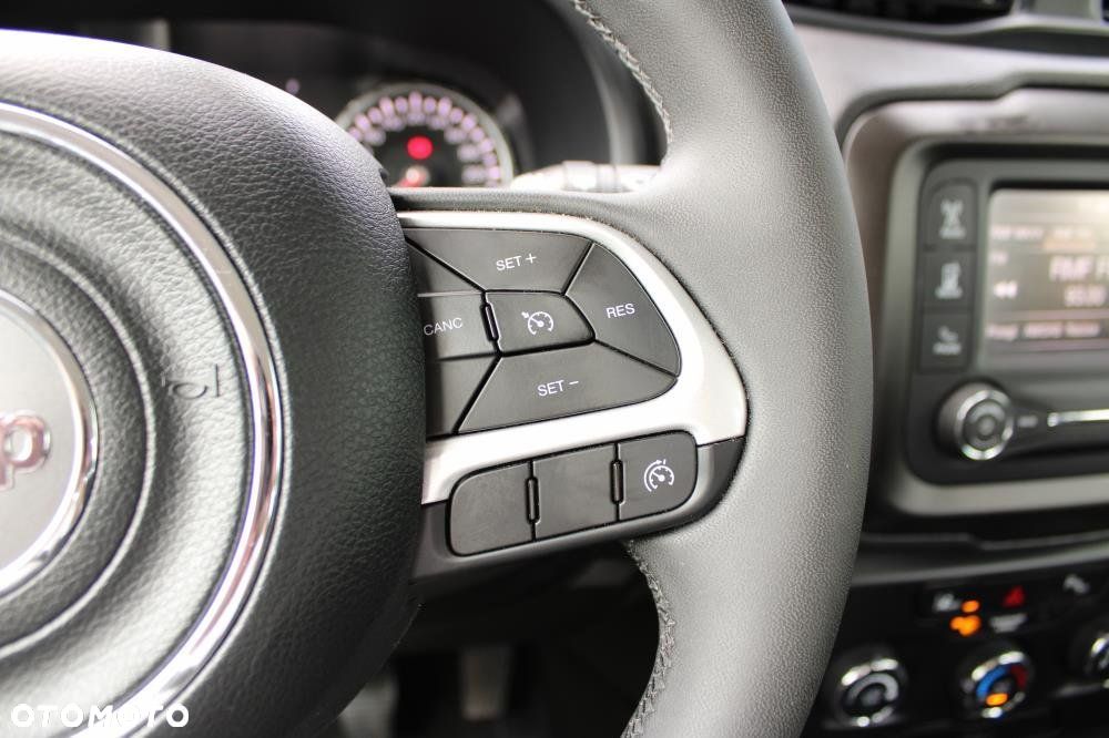 Jeep Renegade - 15