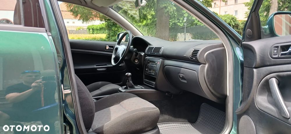 Volkswagen Passat - 26
