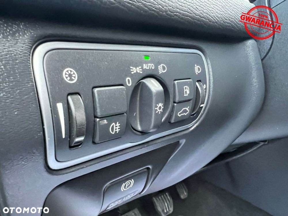 Volvo XC 60 D5 AWD R-Design Summum - 26