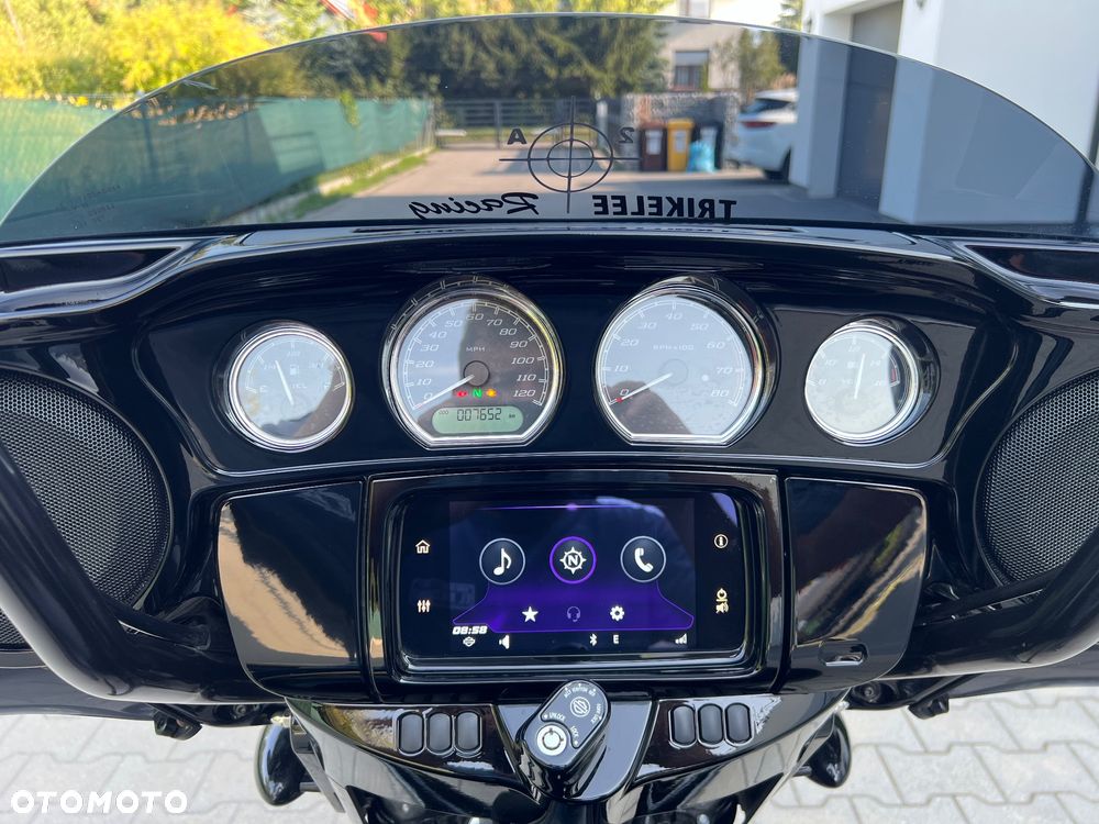 Harley-Davidson Touring Street Glide - 8