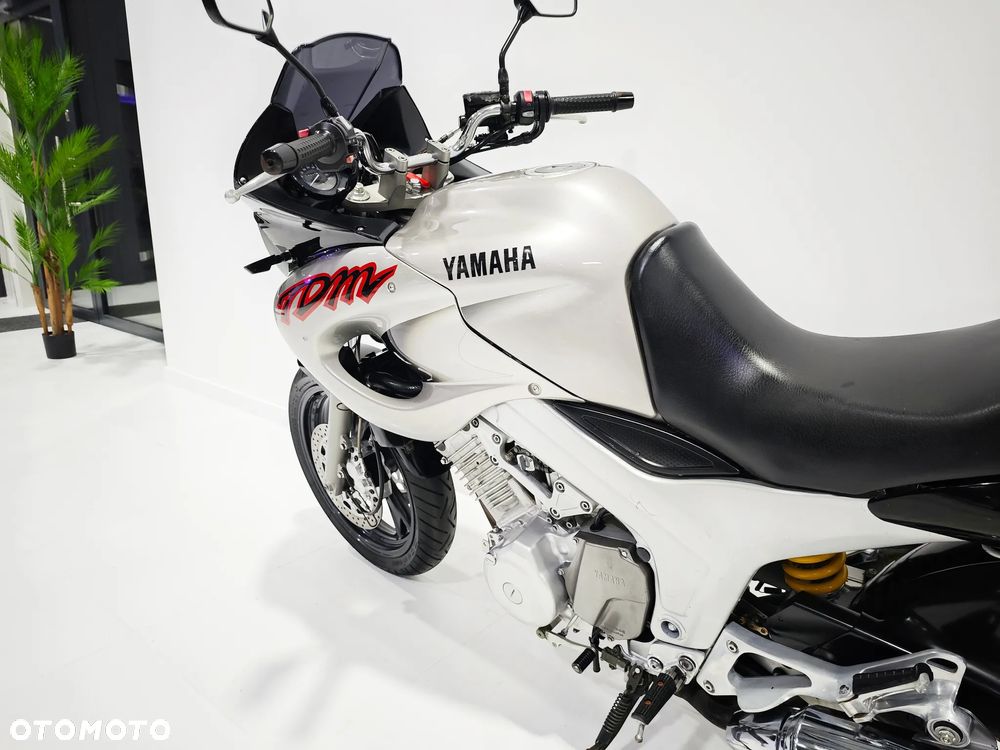 Yamaha TDM - 18