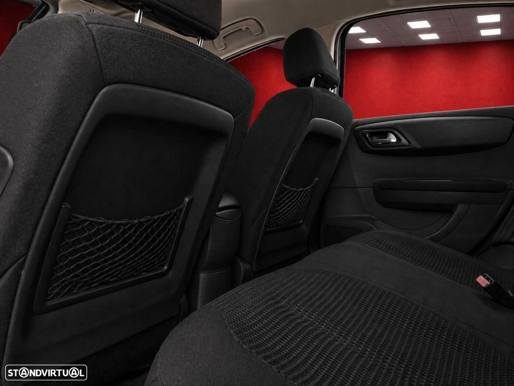 Citroën C4 1.4 16V SX - 12