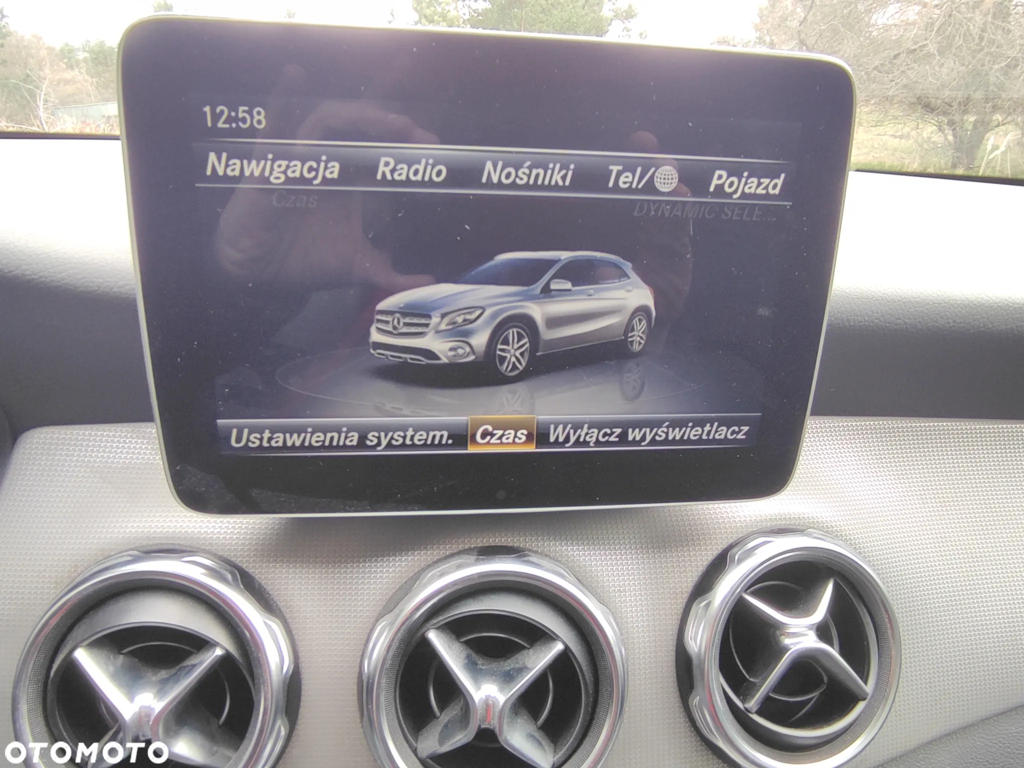 Mercedes-Benz GLA 250 4Matic 7G-DCT - 8