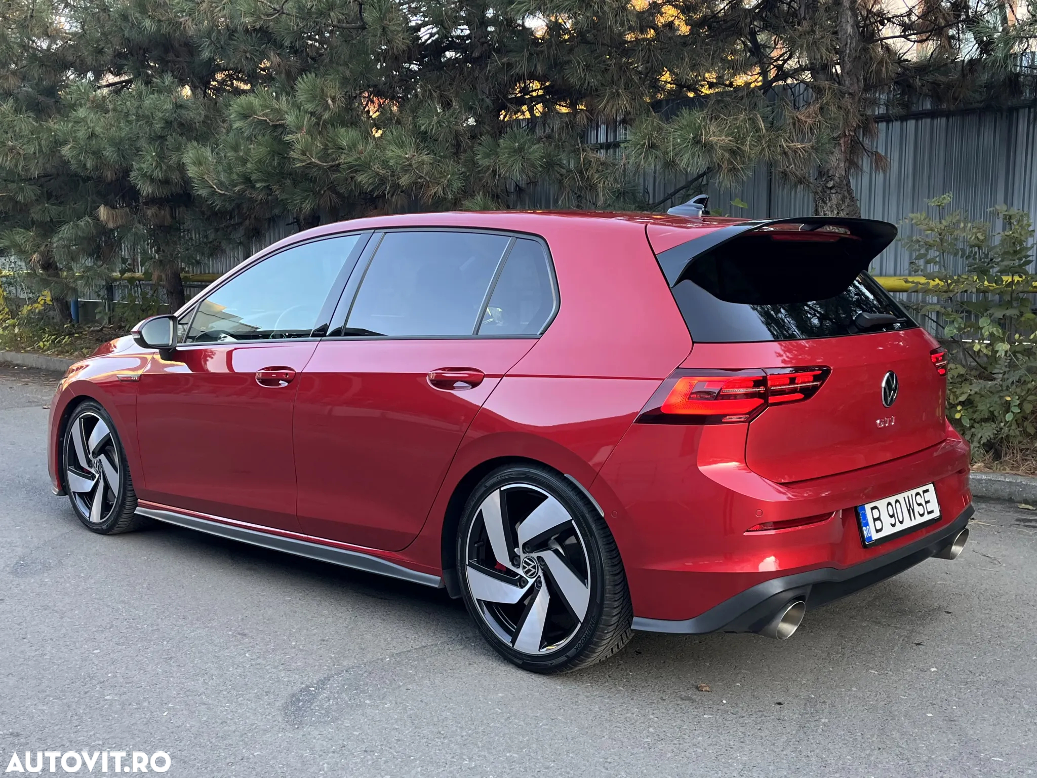Volkswagen Golf 2.0 TSI DSG GTI - 5