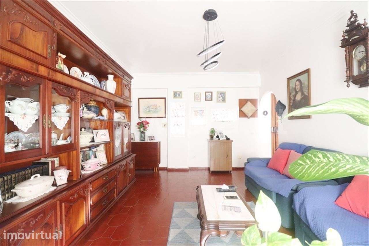 Apartamento t2; Laranjeiro - Grande imagem: 3/14