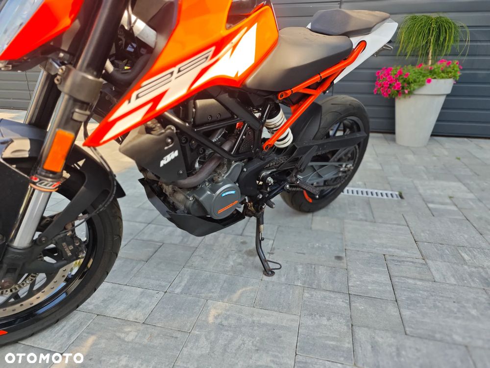 KTM Duke 125 - 12