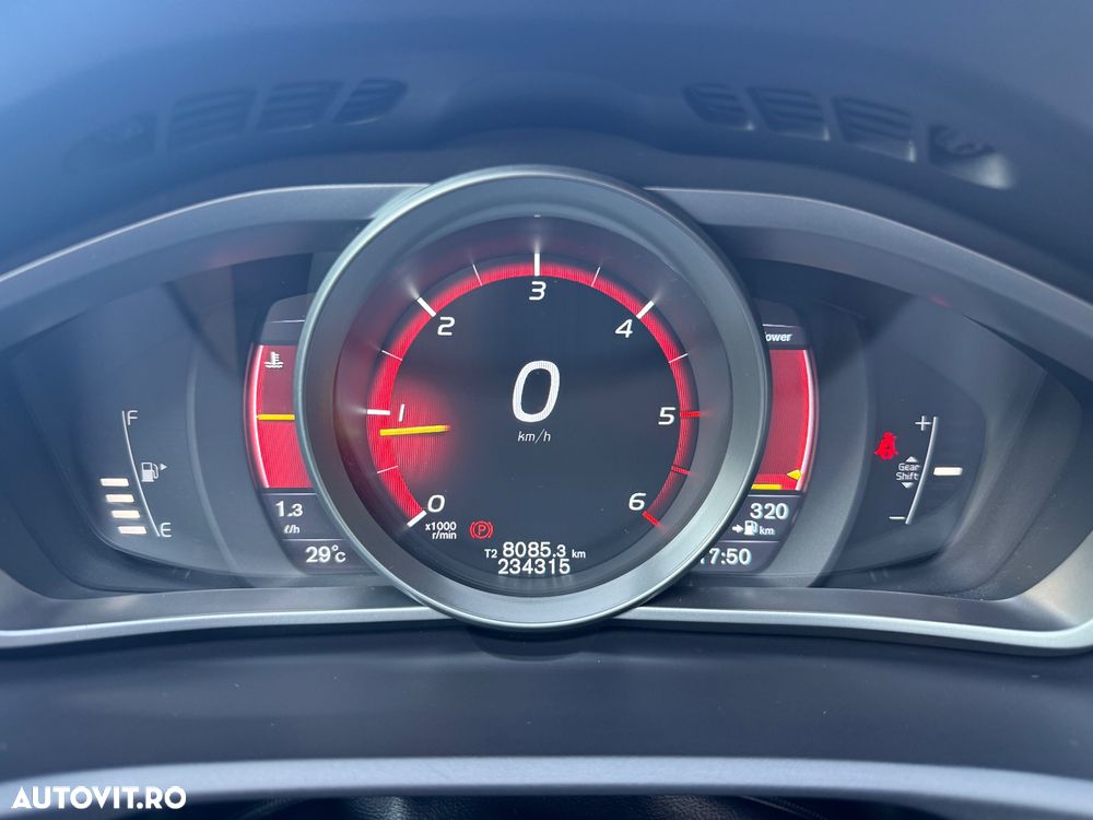 Volvo V40 D2 RDesign - 10