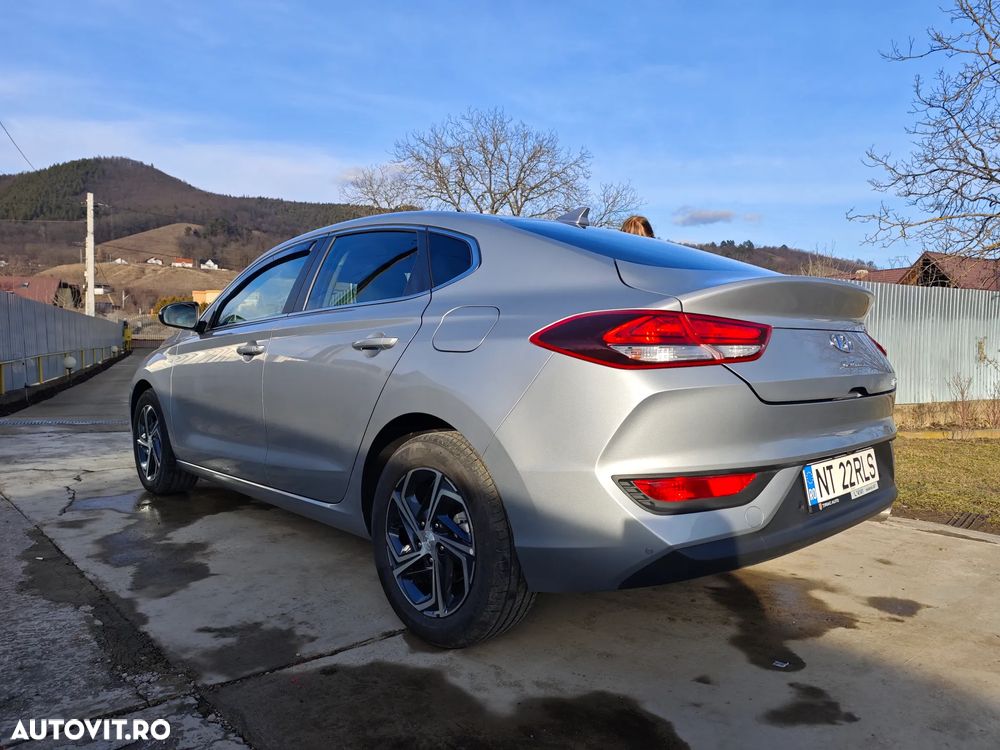 Hyundai i30 1.5 T-GDI MHEV 160CP Highway - 11