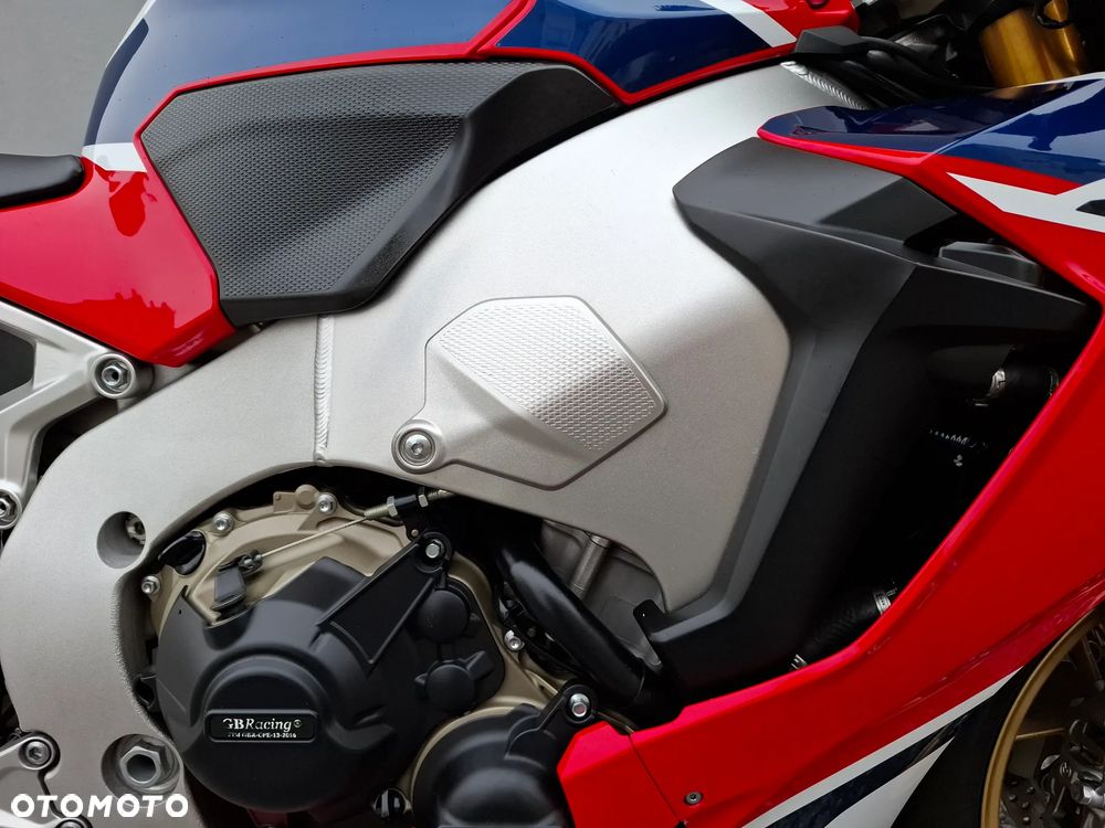 Honda CBR - 15