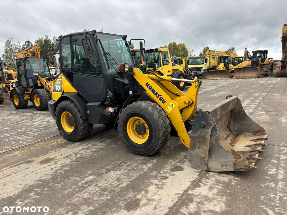 Caterpillar 908H - 12
