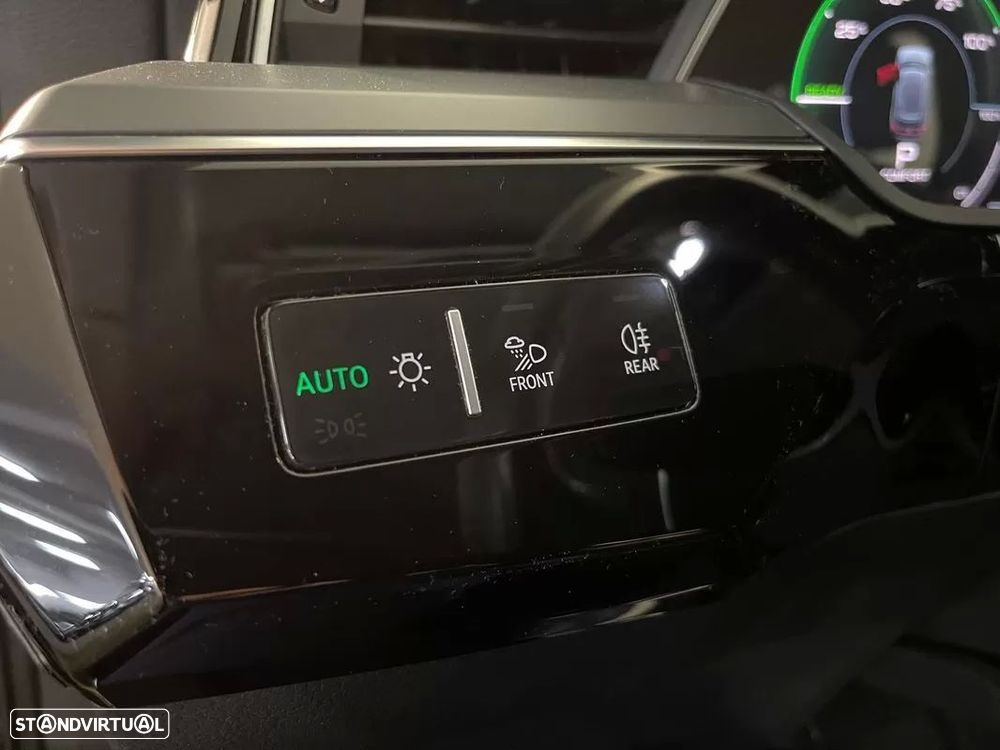 Audi e-tron 50 quattro Advanced - 43