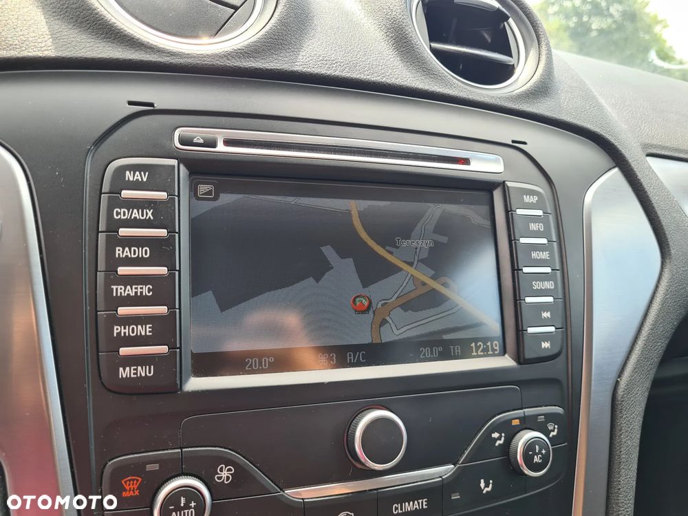 Ford Mondeo - 22