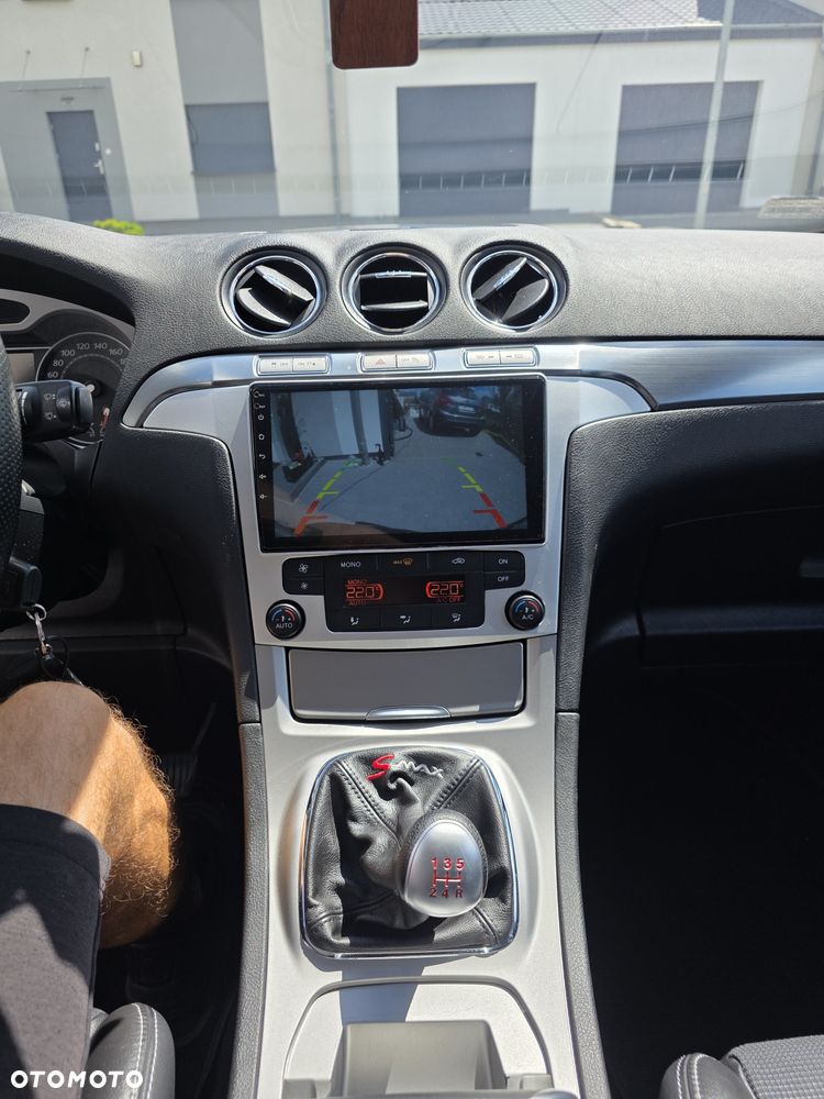 Ford S-Max - 10