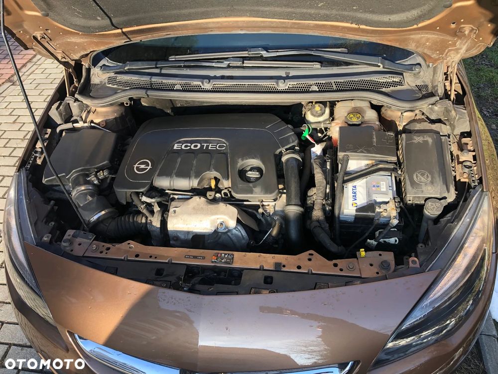 Opel Astra IV 1.6 CDTI Essentia - 25