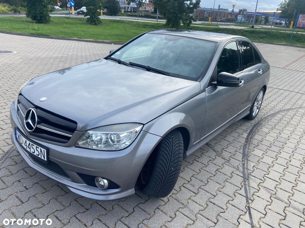 Mercedes-Benz C-Class 2009 photo 2