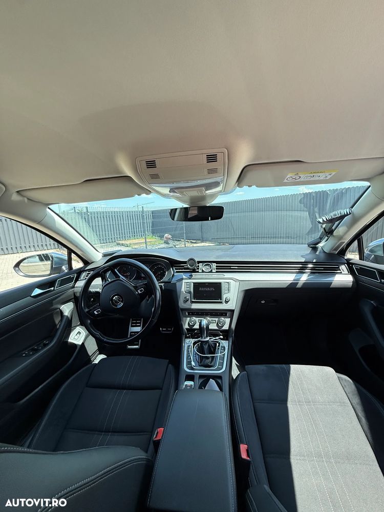 Volkswagen Passat 2.0 TDI SCR DSG 4Motion Alltrack - 9