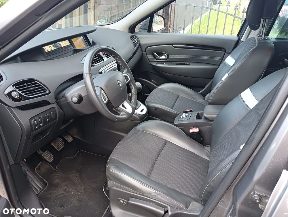 Renault Scenic TCe 130 Bose Edition - 8