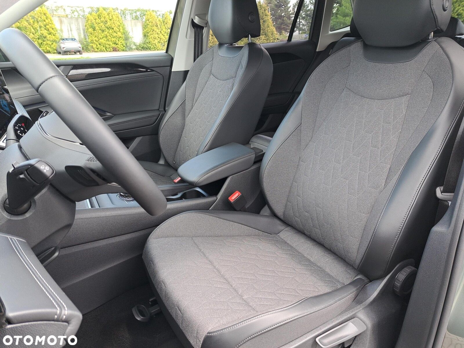 Volkswagen Tiguan - 25
