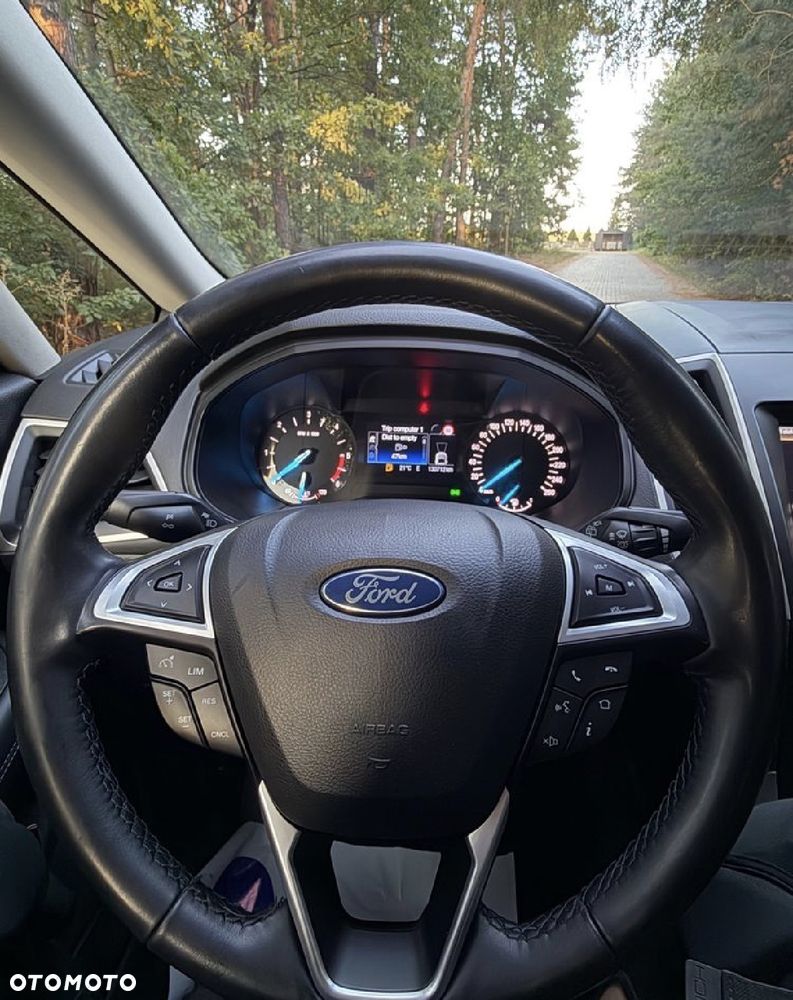 Ford S-Max - 13