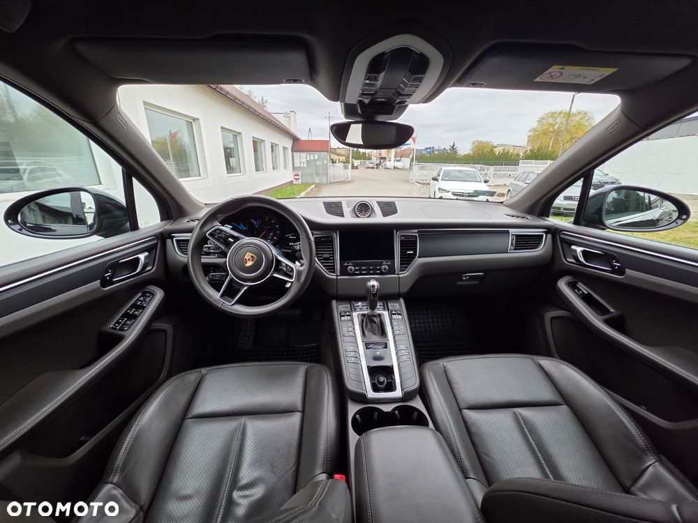 Porsche Macan - 5
