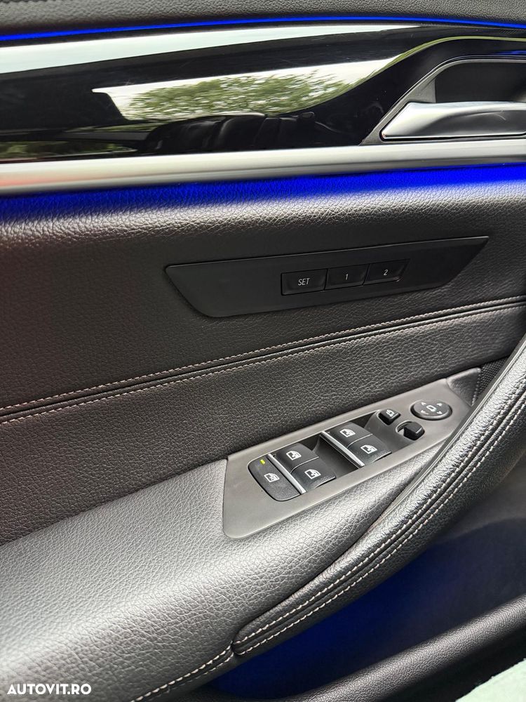 BMW Seria 5 530e xDrive AT PHEV - 28