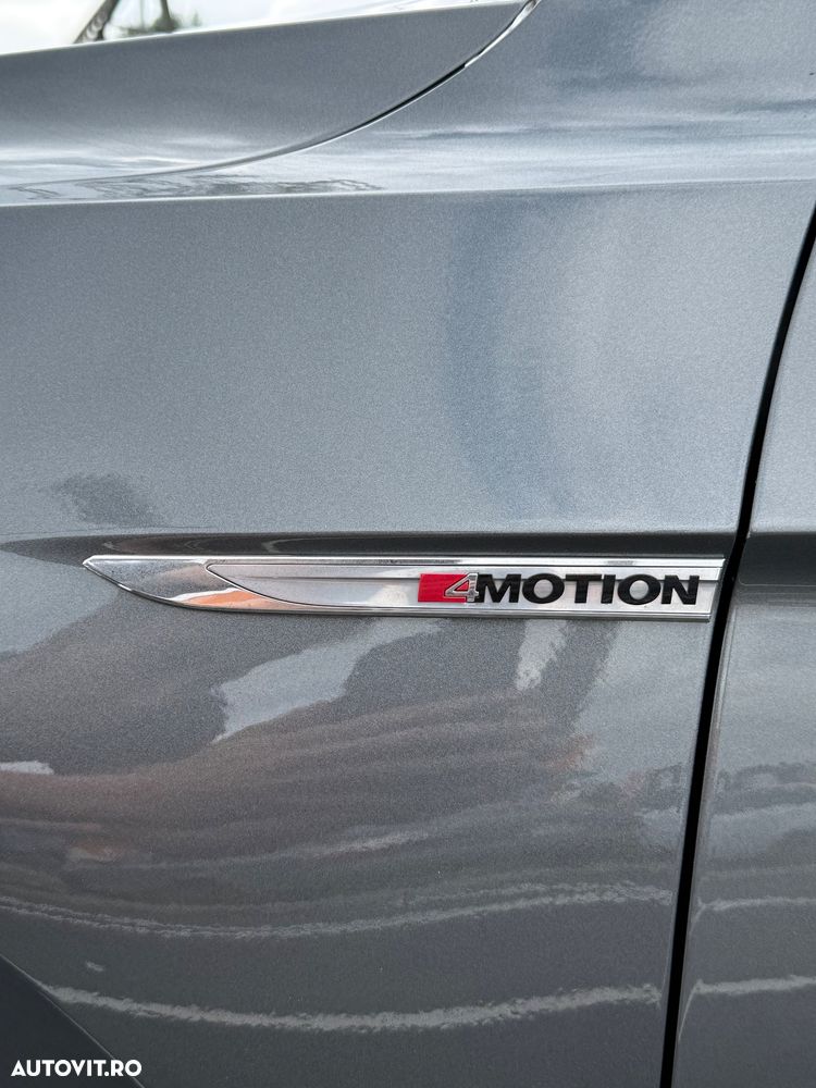 Volkswagen Passat 2.0 TDI 4Motion Highline - 37