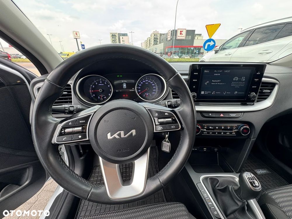 Kia Ceed 1.5 T-GDI M - 17