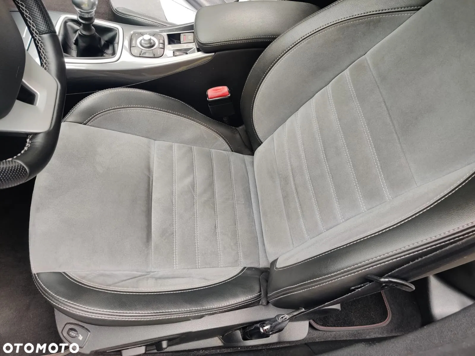 Renault Laguna 2.0 dCi Bose Edition ESM - 38