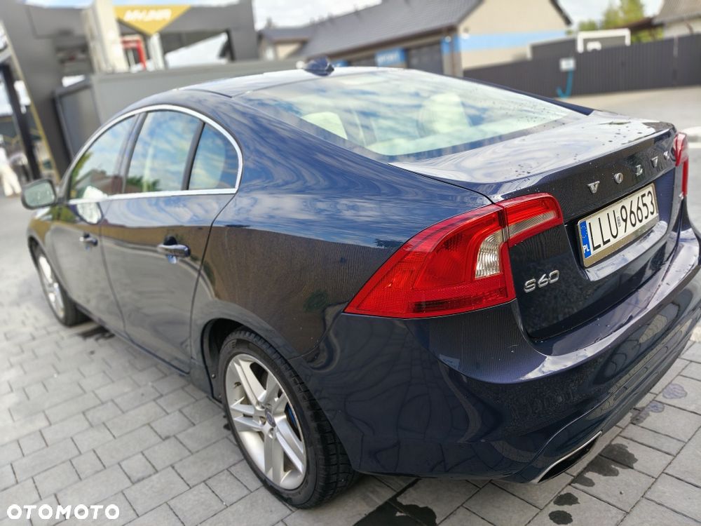Volvo S60 - 4