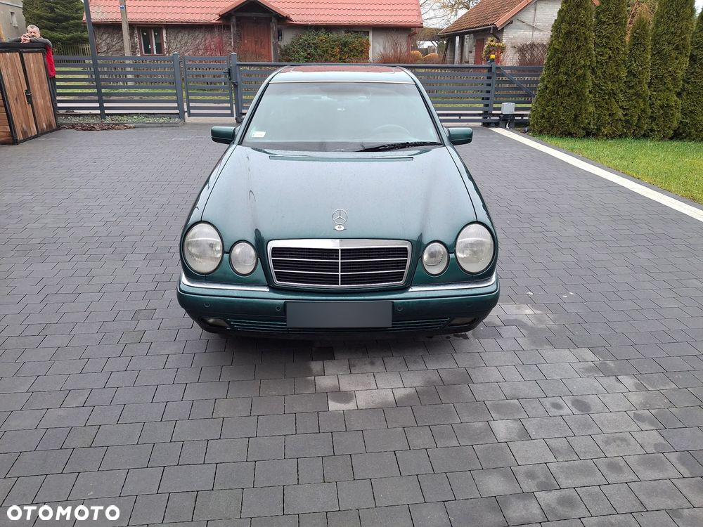 Mercedes-Benz Klasa E - 3