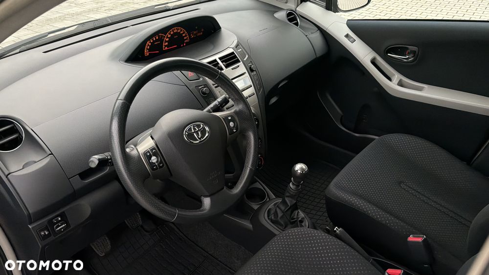 Toyota Yaris 1.33 VVT-i Life - 35