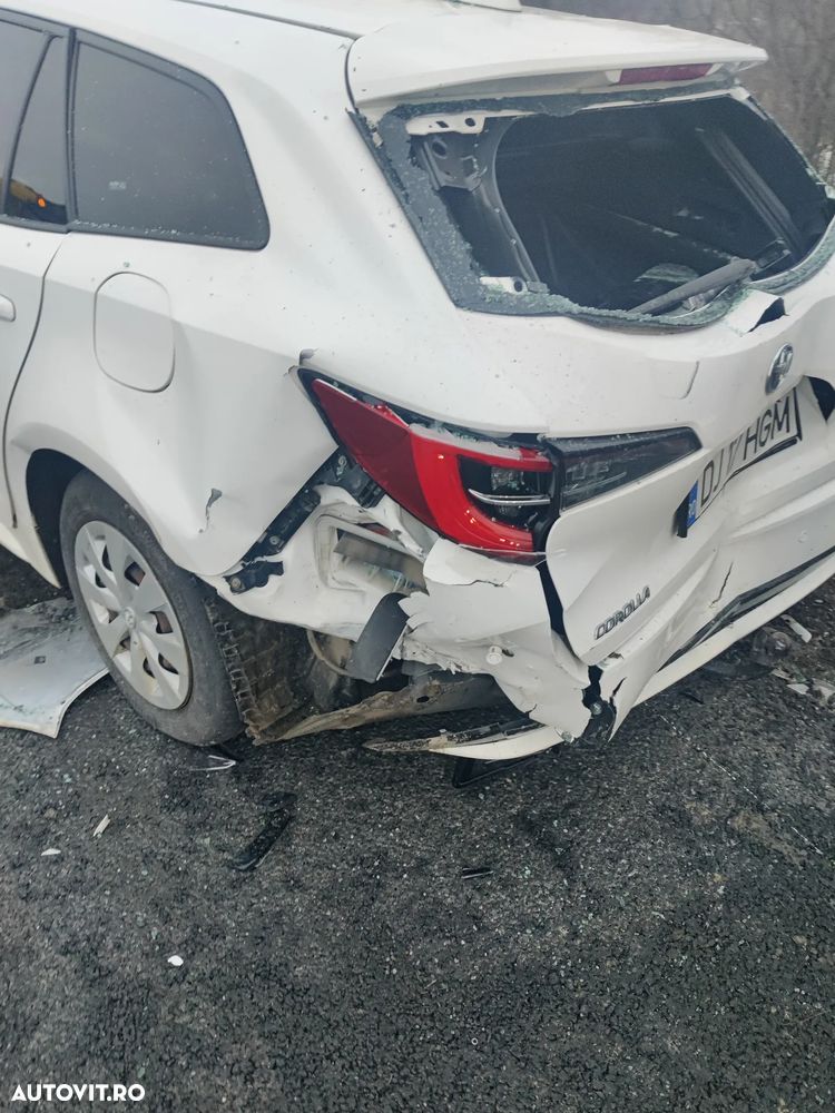 Toyota Corolla 1.8 HSD Active - 5