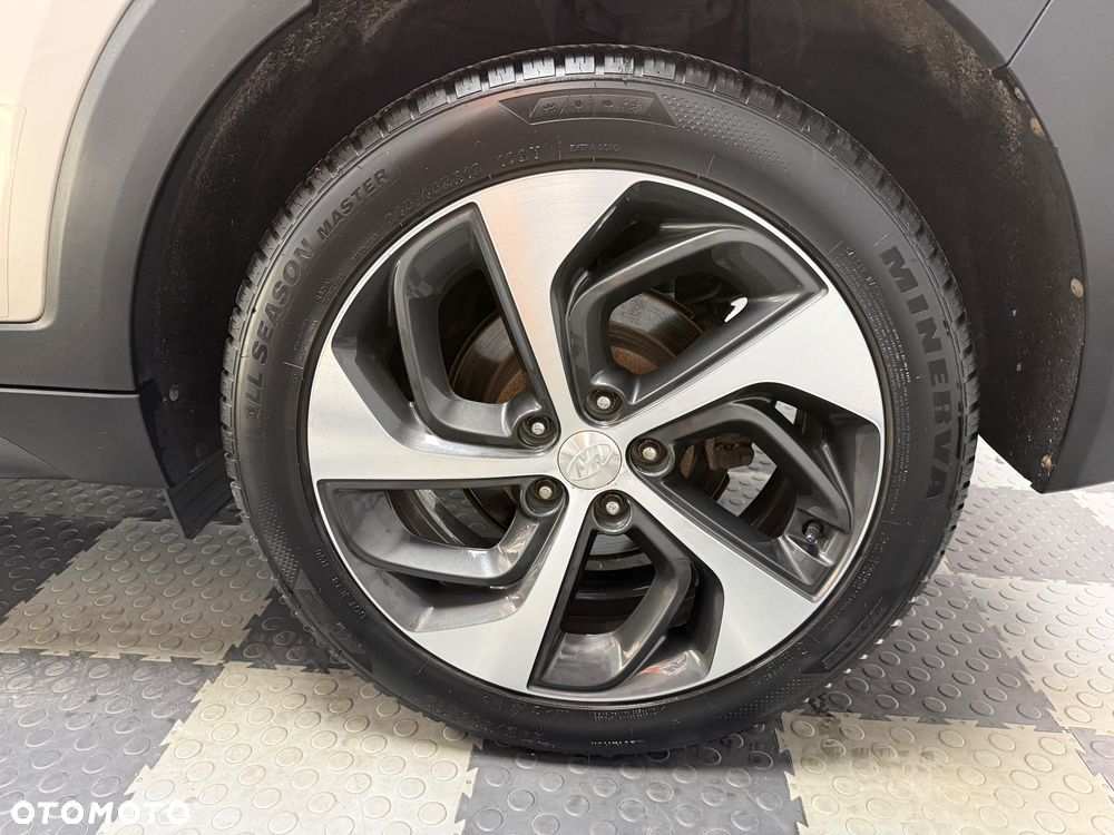 Hyundai Tucson - 25