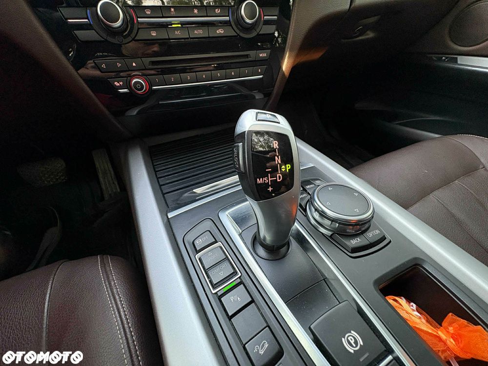 BMW X5 xDrive25d - 8