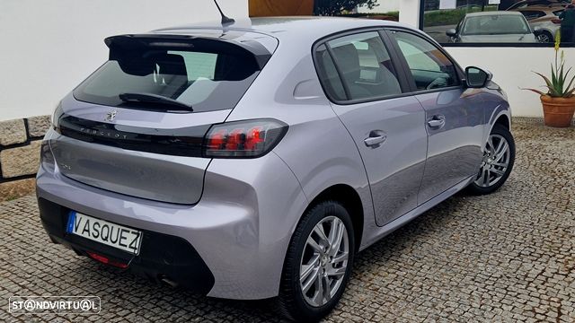 Peugeot 208 PureTech 100 EAT8 Active Pack - 4