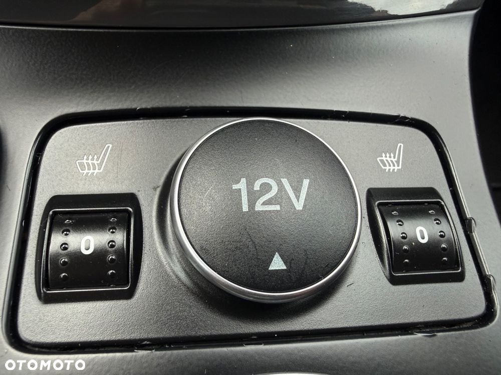 Ford Kuga 2.0 TDCi 4x4 Titanium - 26