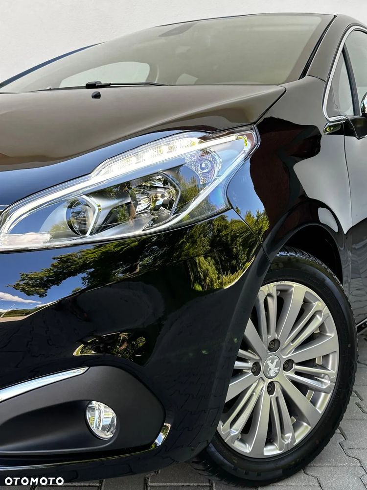 Peugeot 208 PureTech 110 Stop & Start Signature - 28
