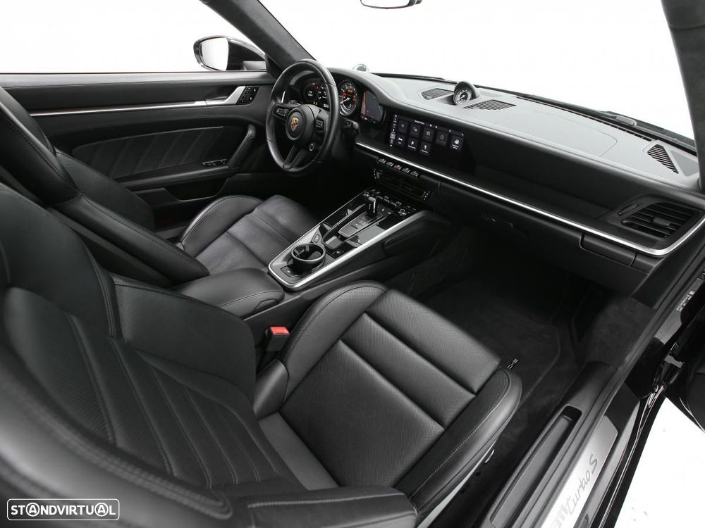 Porsche 911 (992) Turbo S PDK - 8