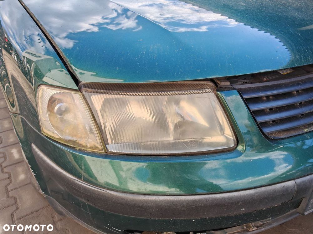 Lampy przednie, tylne prawe/lewe Volkswagen Passat B5 kombi 2000r - 1