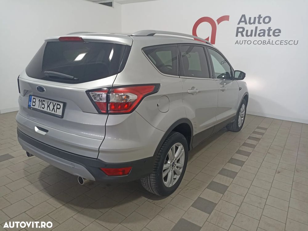 Ford Kuga 1.5 EcoBoost 2WD Trend - 4