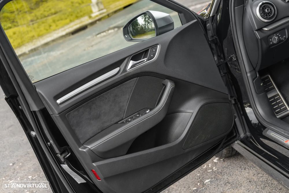 Audi RS3 Sportback S tronic - 11