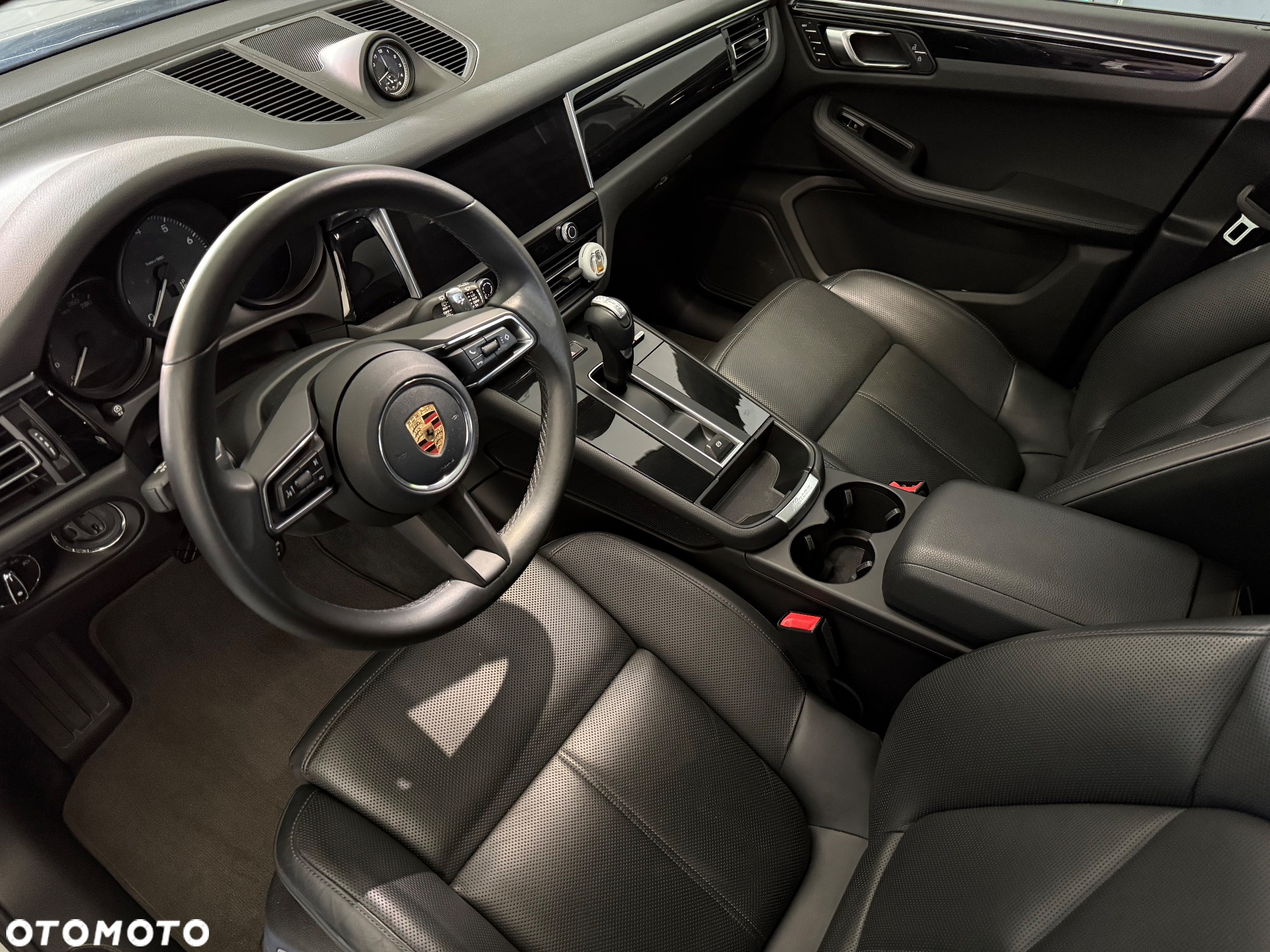 Porsche Macan Standard - 21