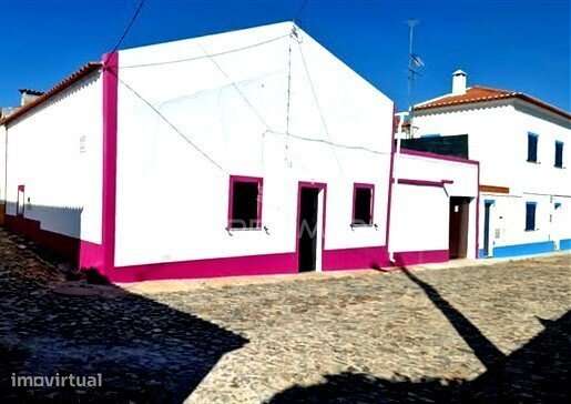 Simpática e acolhedora moradia pronta a habitar  -  Torrão do Alentejo - Grande imagem: 2/33